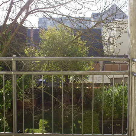 3 Raum Businessapartment In Der Kulturhauptstadt 2025 #kaffeevollautomat #65 Zoll Tv Mit Surround Soundanlage 켐니츠