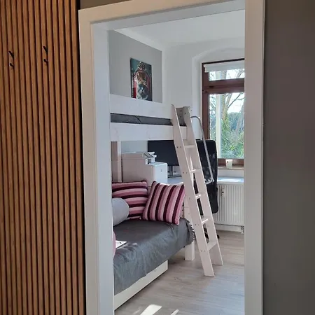 3 Raum Businessapartment In Der Kulturhauptstadt 2025 #kaffeevollautomat #65 Zoll Tv Mit Surround Soundanlage