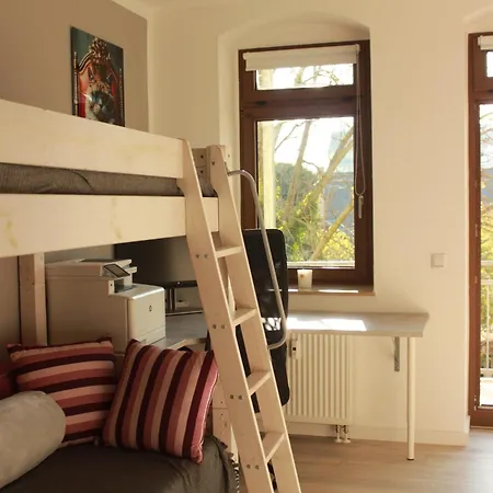 3 Raum Businessapartment In Der Kulturhauptstadt 2025 #kaffeevollautomat #65 Zoll Tv Mit Surround Soundanlage Apartment