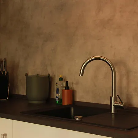 Apartment 3 Raum Businessapartment In Der Kulturhauptstadt 2025 #kaffeevollautomat #65 Zoll Tv Mit Surround Soundanlage